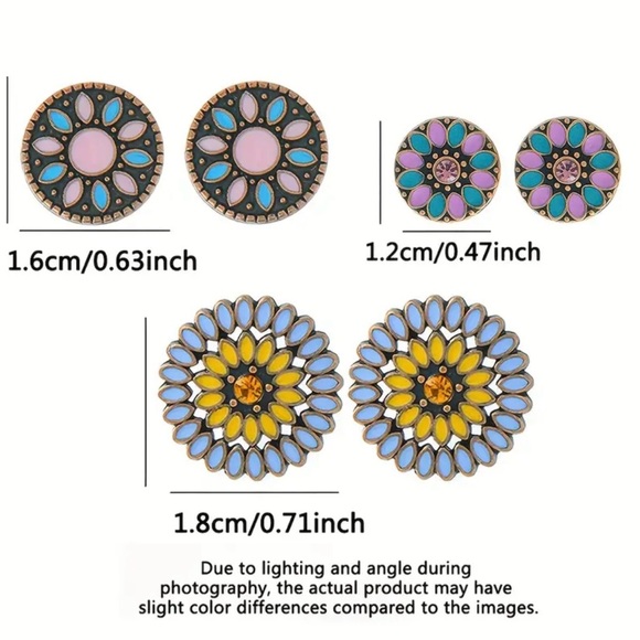 ⭐️ 5 for $25 Bohemian Floral Stud Earrings in Antique Bronze Finish - Picture 6 of 6